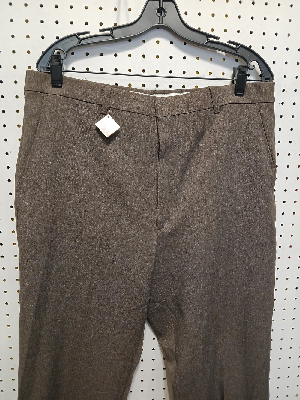 Tailored Men's Dress Pants in Brown - Sleek Professional Style